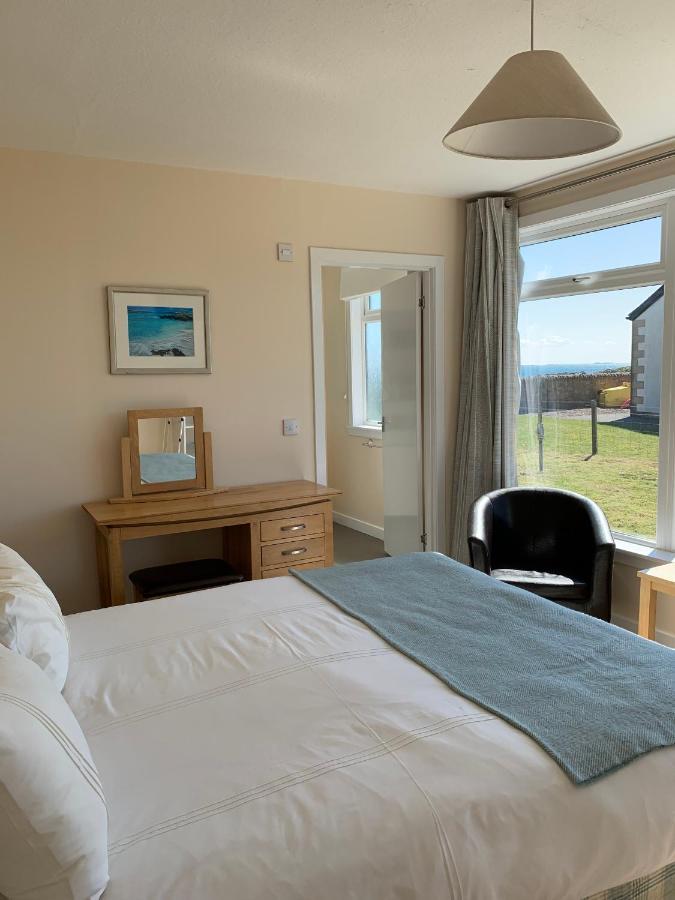 Martyrs Bay Rooms Iona Exterior photo